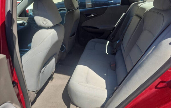 2018 Chevrolet Malibu LT - Image 6