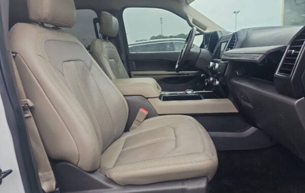 2018 Ford Expedition Limited - Image 6
