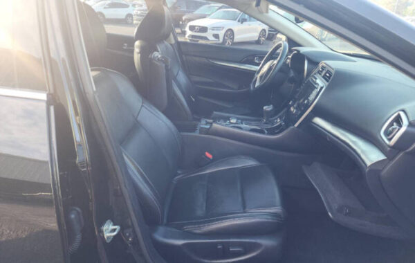2019 Nissan Maxima 3.5 V6 - Image 8