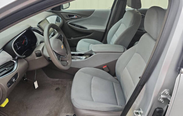 2020 Chevrolet Malibu LT - Image 5