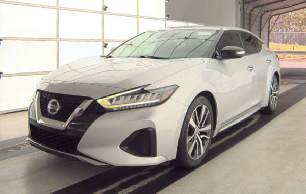 2020 Nissan Maxima SV