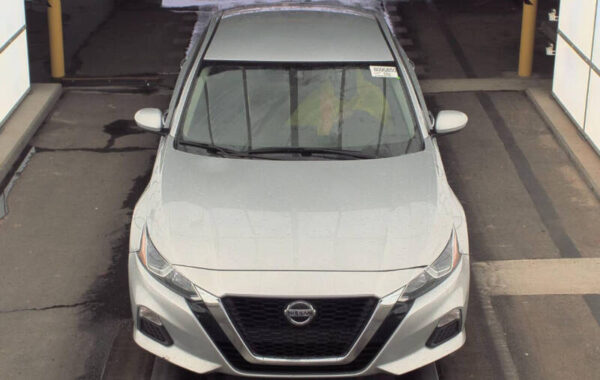 2021 Nissan Altima S - Image 2