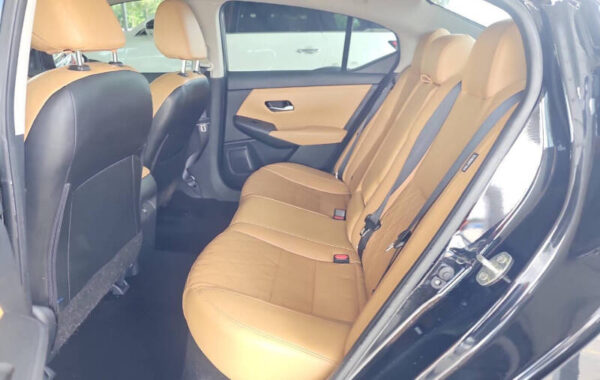 2021 Nissan Sentra SV - Image 3