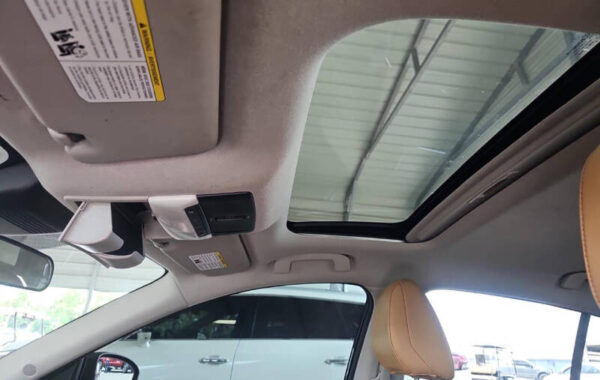 2021 Nissan Sentra SV - Image 2