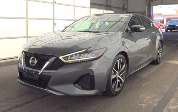 2022 Nissan Maxima SV