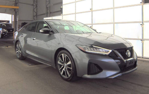 2022 Nissan Maxima SV - Image 9